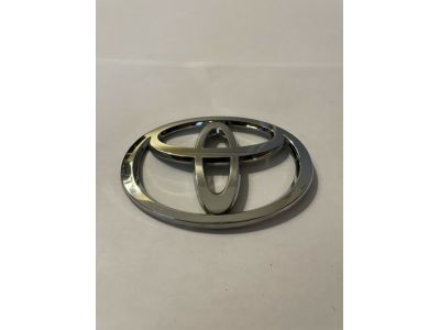 Toyota 75443-02040 Emblem