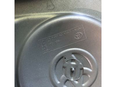 Toyota 42621-AF010 Wheel Cover