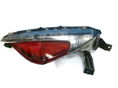 Toyota 81531-47020 Lens & Body,  Rear Turn Signal Lamp,  RH