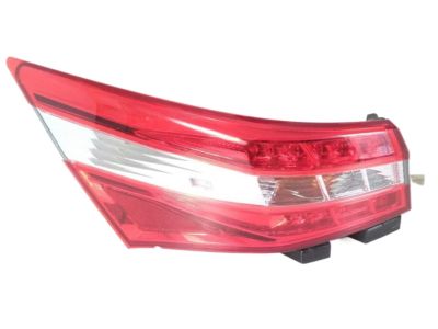 2018 Toyota Avalon Back Up Light - 81560-07081