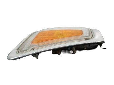 Toyota 81610-35201 Lamp Assy, Parking & Clearance, RH