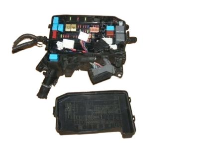 Toyota 82662-47141 Fuse Holder Upper Cover