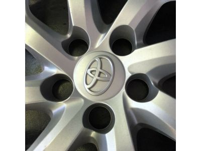 Toyota 42602-02520 Wheel Cover