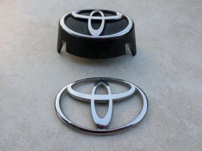 Toyota 75311-16560 Emblem