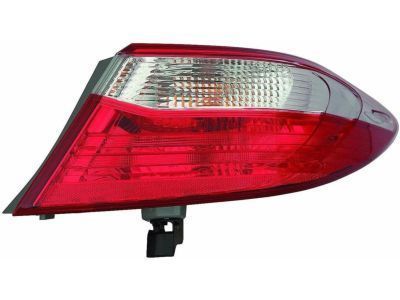 2015 Toyota Camry Tail Light - 81550-06640